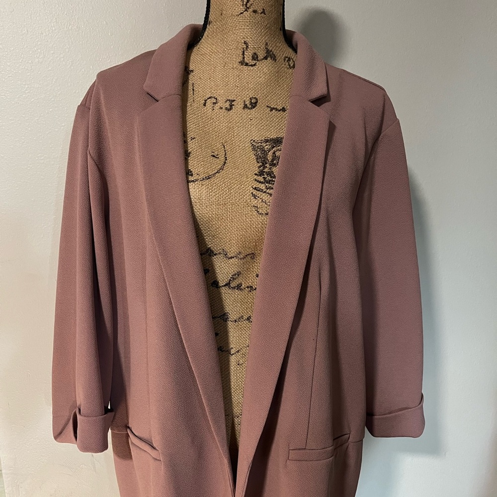 Mauve 3/4 length sleeve blazer